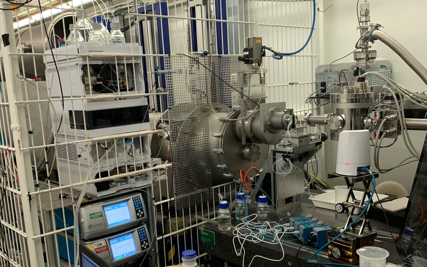 Wider view of the P12 hutch at DESY, with liquid-chromatography stack, SAXS vessel and the microfluidic bench